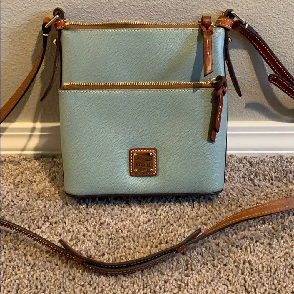 Dooney & Bourke Bag